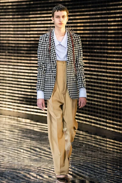 Look 72
